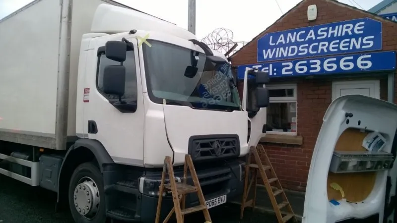 Lancashire Windscreens Ltd | Gallery 